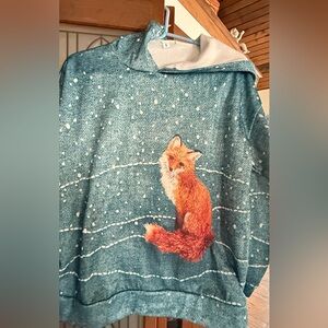 NWOT Front and Back Woman’s Teal Hoodie .        Snowy Fox. Size S
